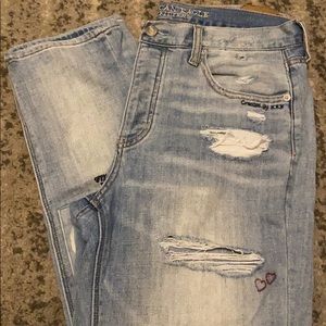 Amazing embroidered jeans